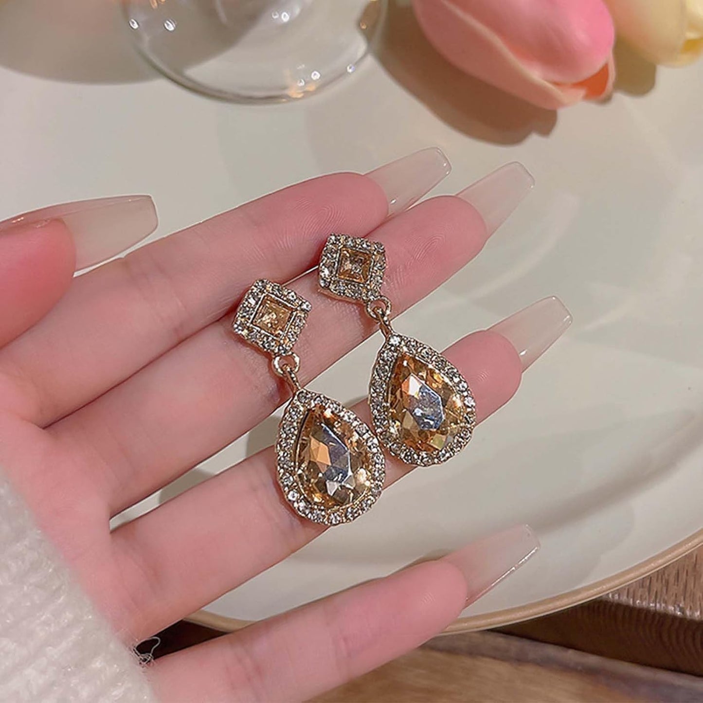 Vintage Crystal Teardrop Earrings Rhinestone Drop Earrings Sparkly Cz Teardrop Dangle Earrings Gold Square Gem Stud Earrings Jewelry for Women