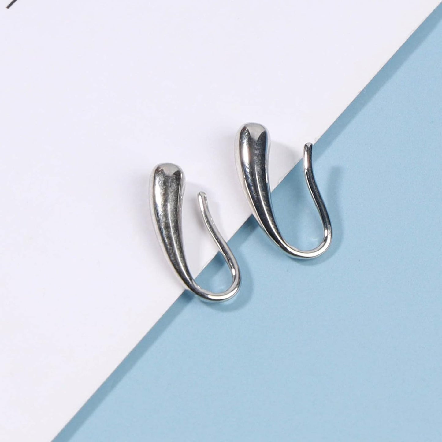 Vintage Water Drop Earrings Gold Teardrop Earrings Tiny Droplet Earrings Minimalist Everyday Earrings Jewelry for Women and Girls