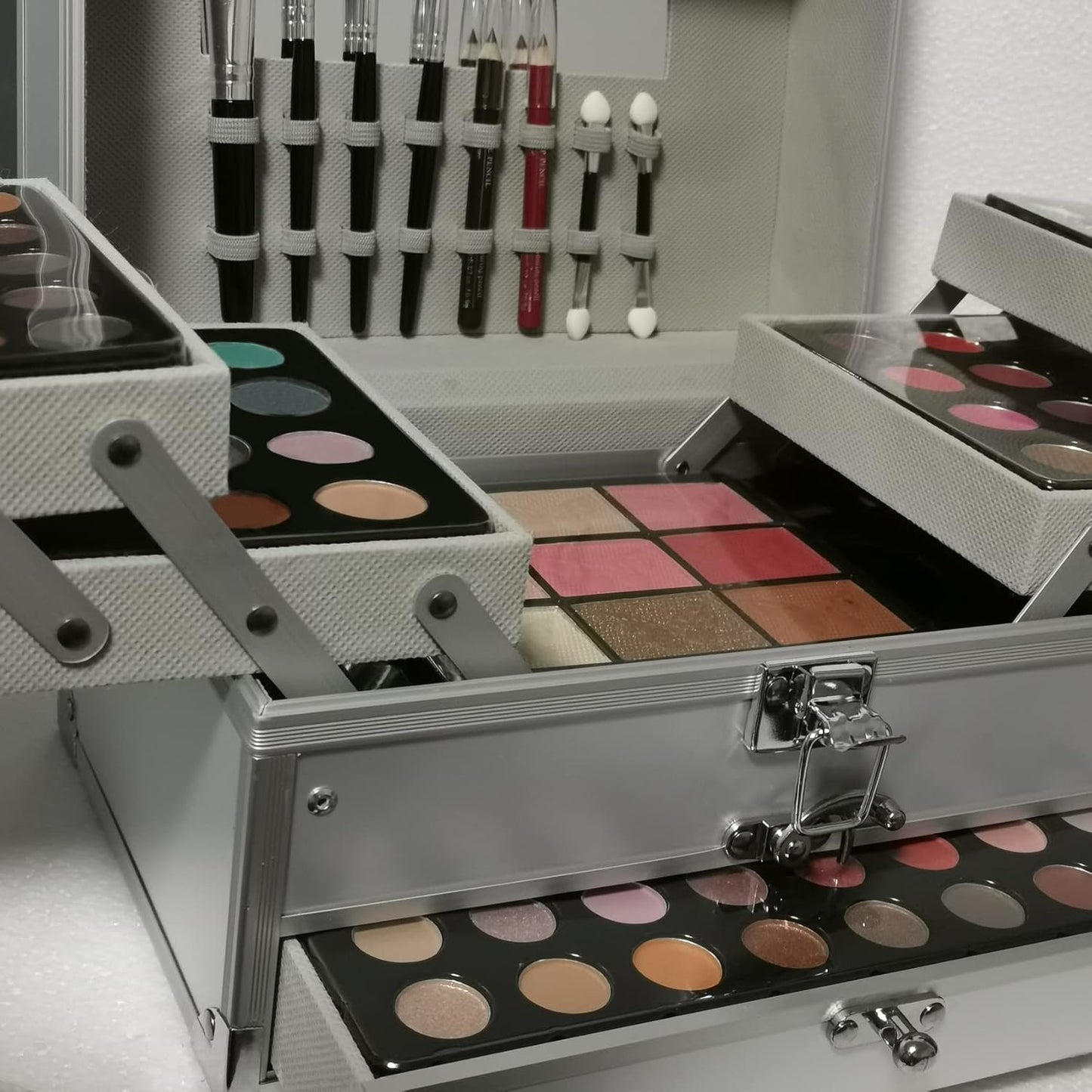 118 Colors Makeup Kit All-in-one Makeup Set, Cosmetic-Gift for Women -Include Makeup Brush Set, Eyeshadow Palette, Brow Powder, Eyebrow Pencil, Lip brush -(Multicolor 101)