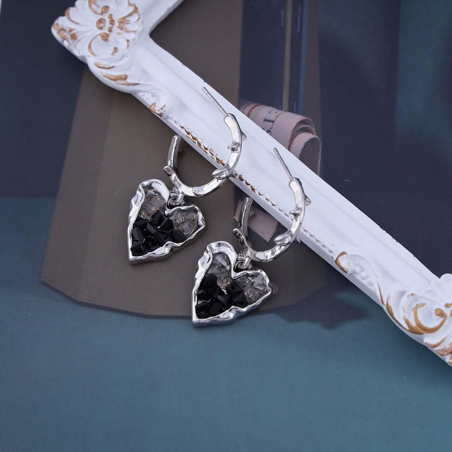 Punk Heart Dangle Earrings Black Onyx Heart Earrings Silver Open Circle Hoop Earrings Gothic Heart Drop Earrings Jewelry for Women