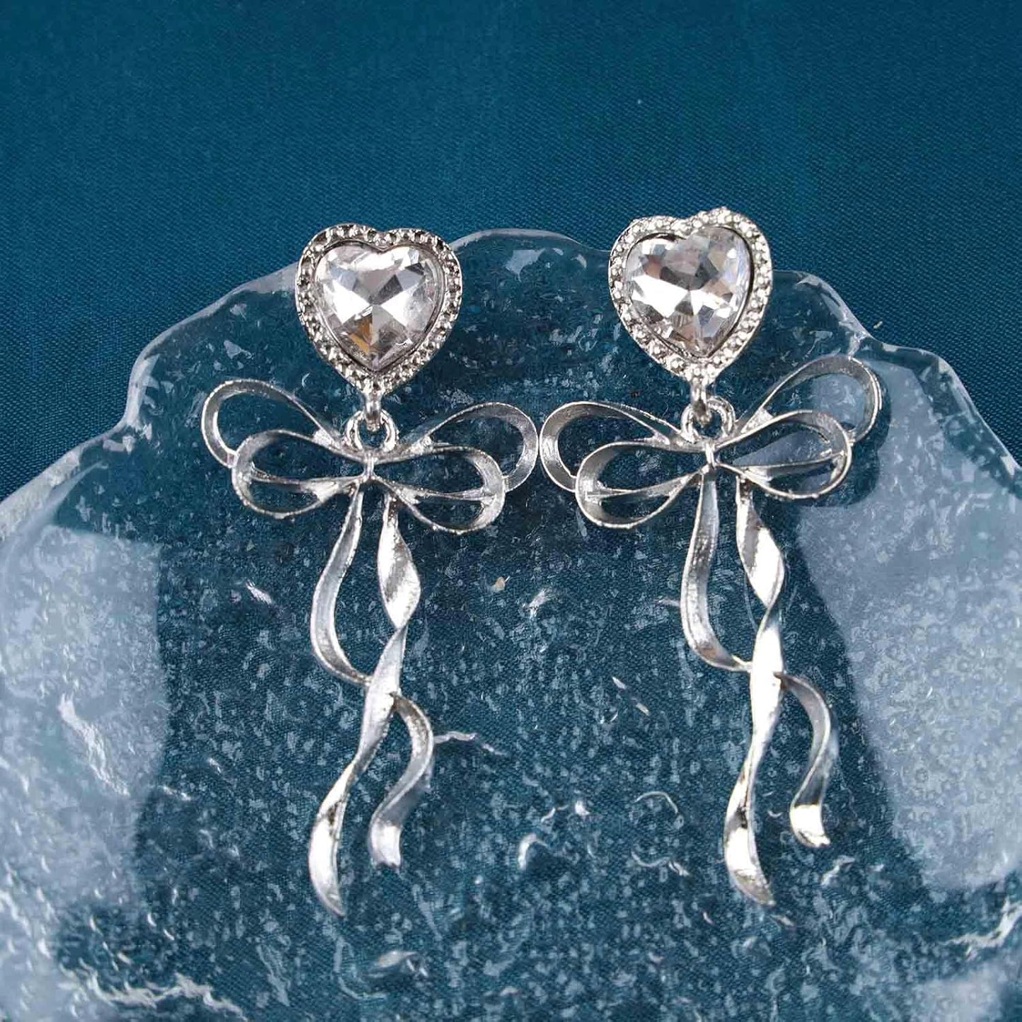 Vintage Crystal Bow Dangle Earrings Rhinestone Heart Stud Earrings Silver Cz Heart Love Earrings Large Bowknot Earrings Jewelry for Women