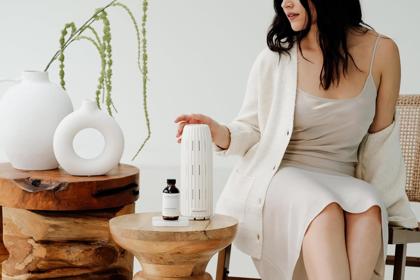 AromaTech The Beach House Aroma Essential Oil Blend: Luxury Hotel Inspired Aromatherapy with Bergamot, Coconut Milk & Sandalwood for Ultrasonic Diffusers & Nebulizers - 0.3 fl oz, 10 mL