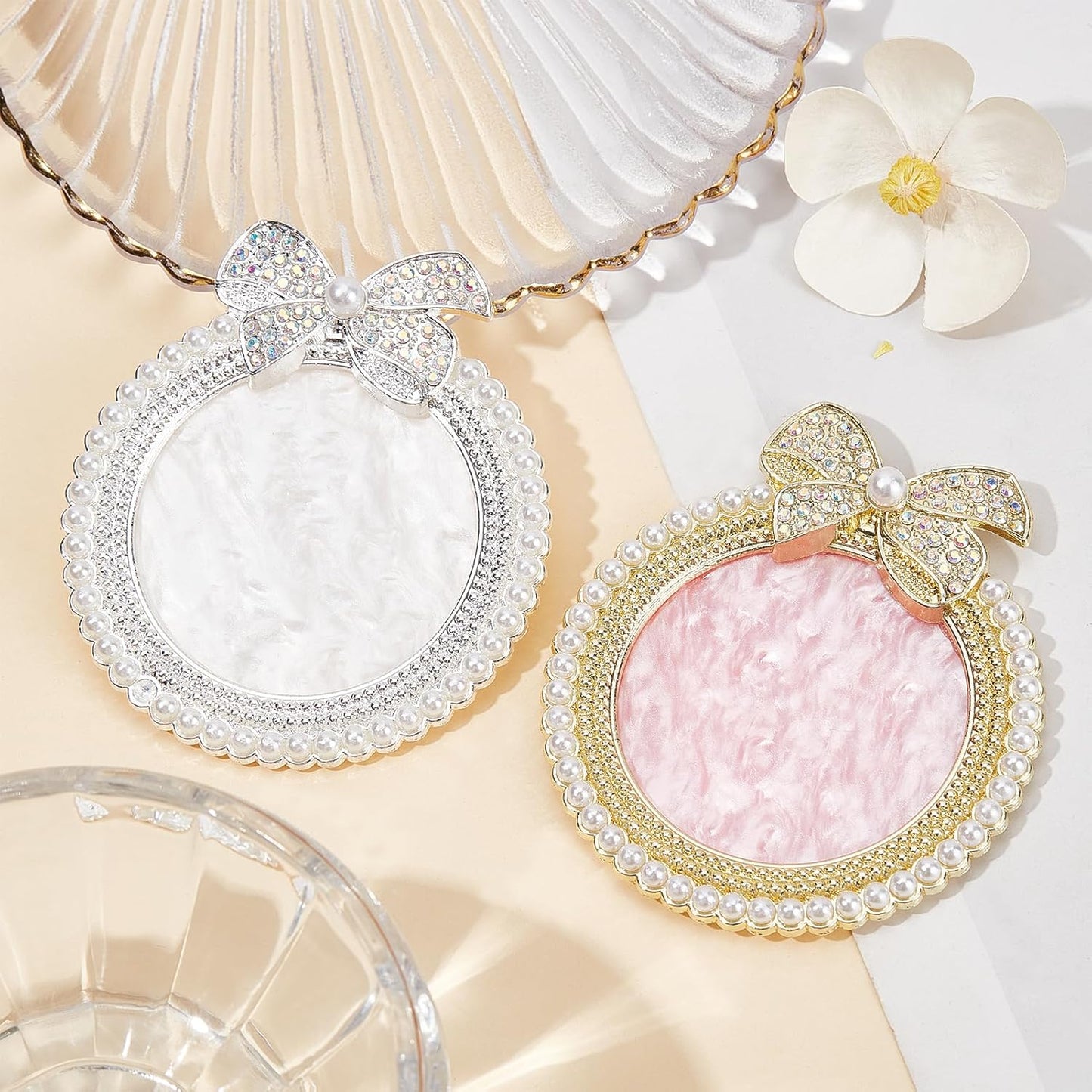 NICENEEDED 2 PCS Resin Nail Art Palette, Nail Art Painting Mixed Color Makeup Palette with Pearls, Rhinestone Bowknot Edge Nail Polish Palettes Nail Art Display Board for Nail Salon